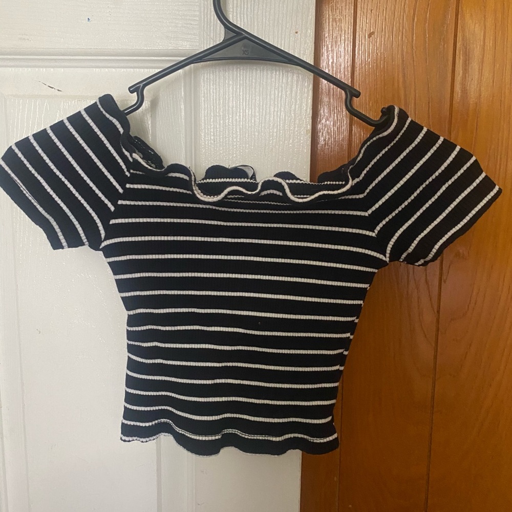 Cropped shirt
